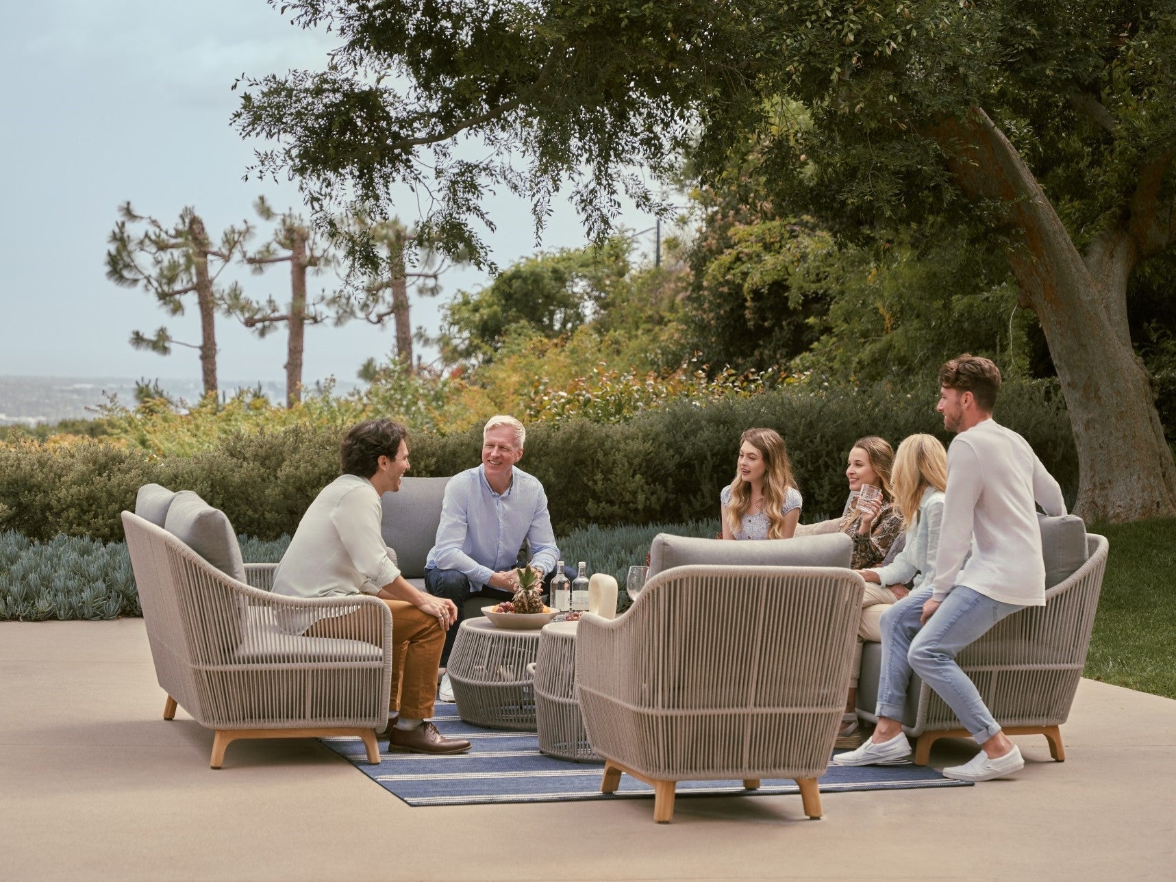 Large Patio Furniture Sets For Entertaining: 6+ people - Sunsitt®
