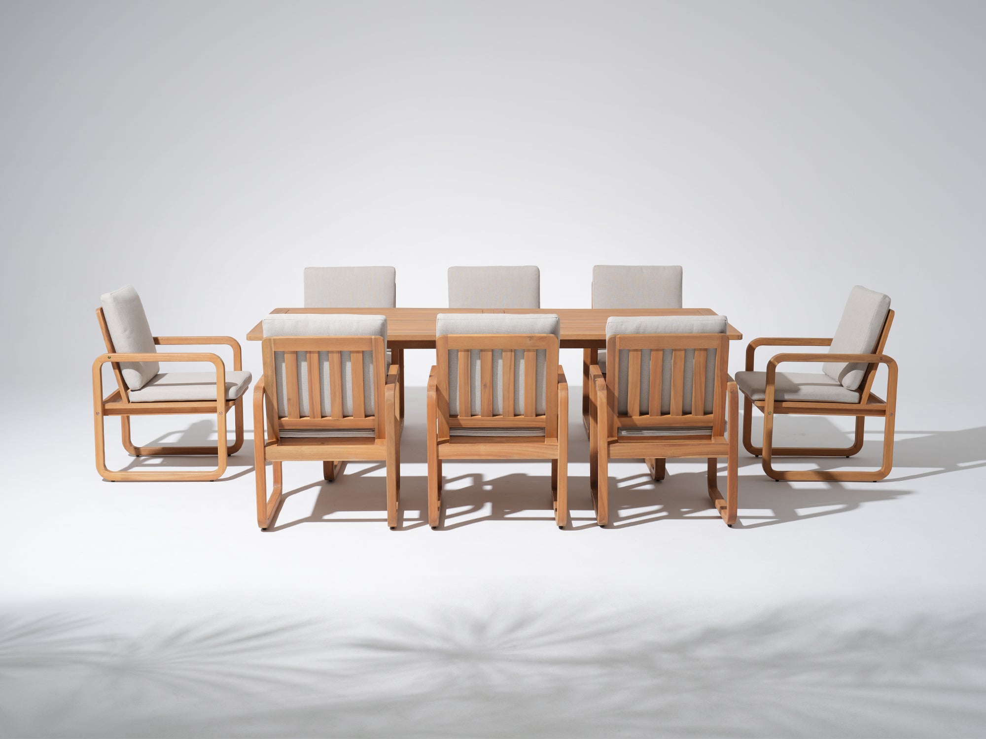 Amaya Wooden Dining Set with Umbrella Hole for 6-8 People, Olefin Linen Cushions, 90.6"