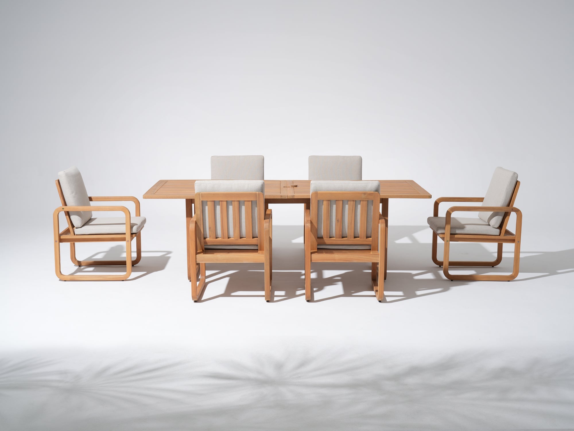 Amaya Wooden Dining Set with Umbrella Hole for 6-8 People, Olefin Linen Cushions, 90.6"