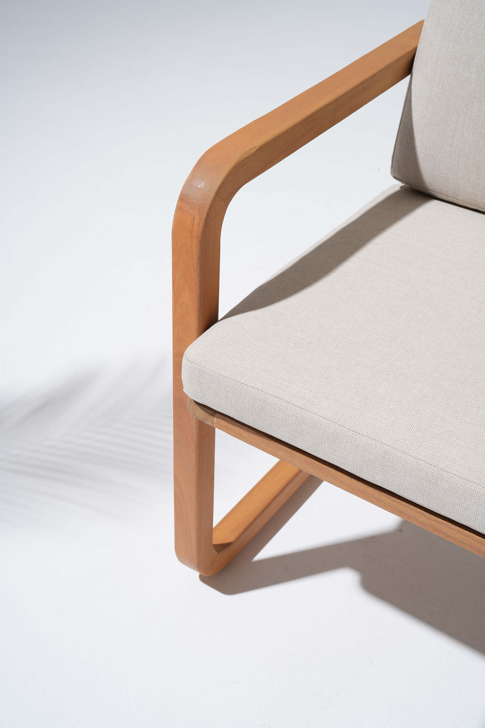 Amaya Wooden Dining Chair, Set of 2/4/6, Olefin Linen Cushions