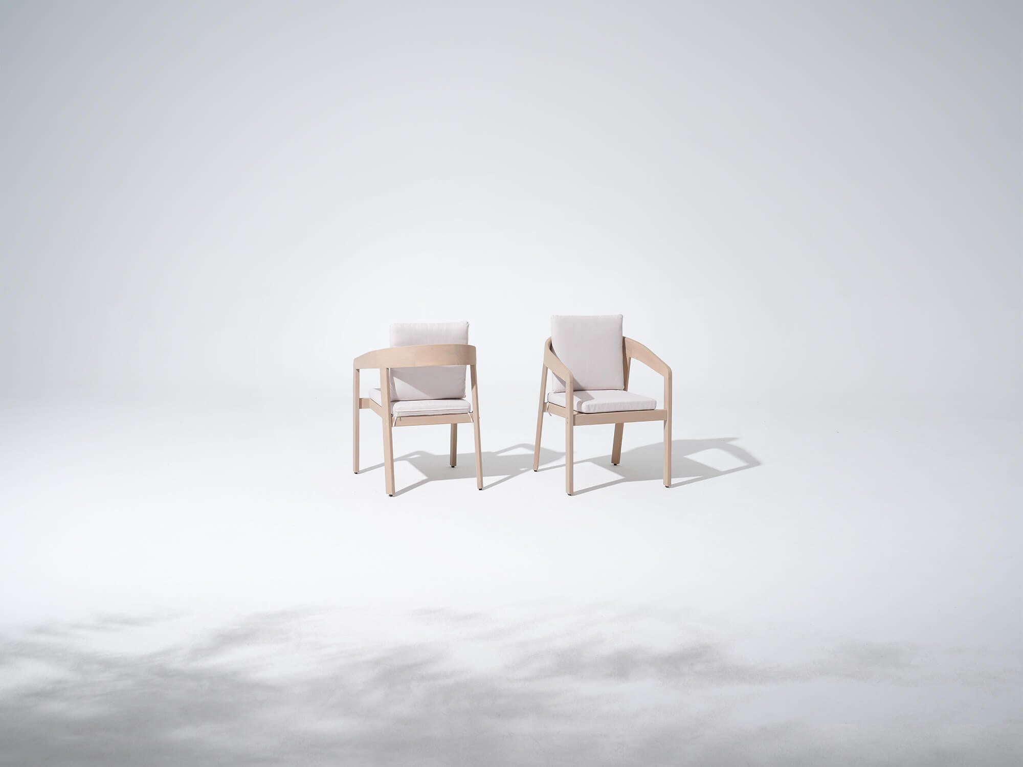 Drift Extendable Outdoor Dining Set For 6-8 People, Eucalyptus Wood, 63''- 87''