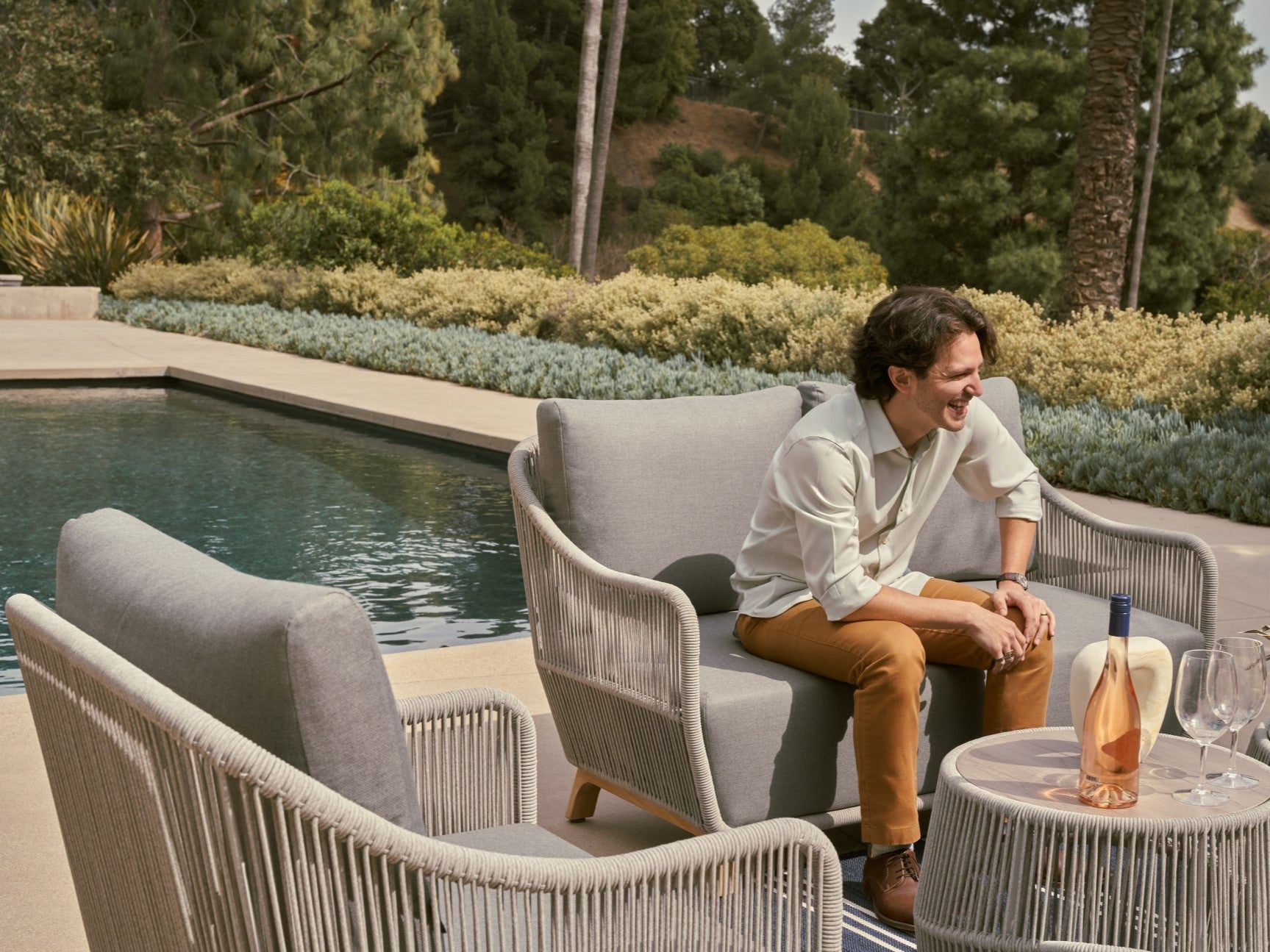 Plena 5-Piece Outdoor Conversation Set, Teak Wood w/ handwoven Rope, Gray