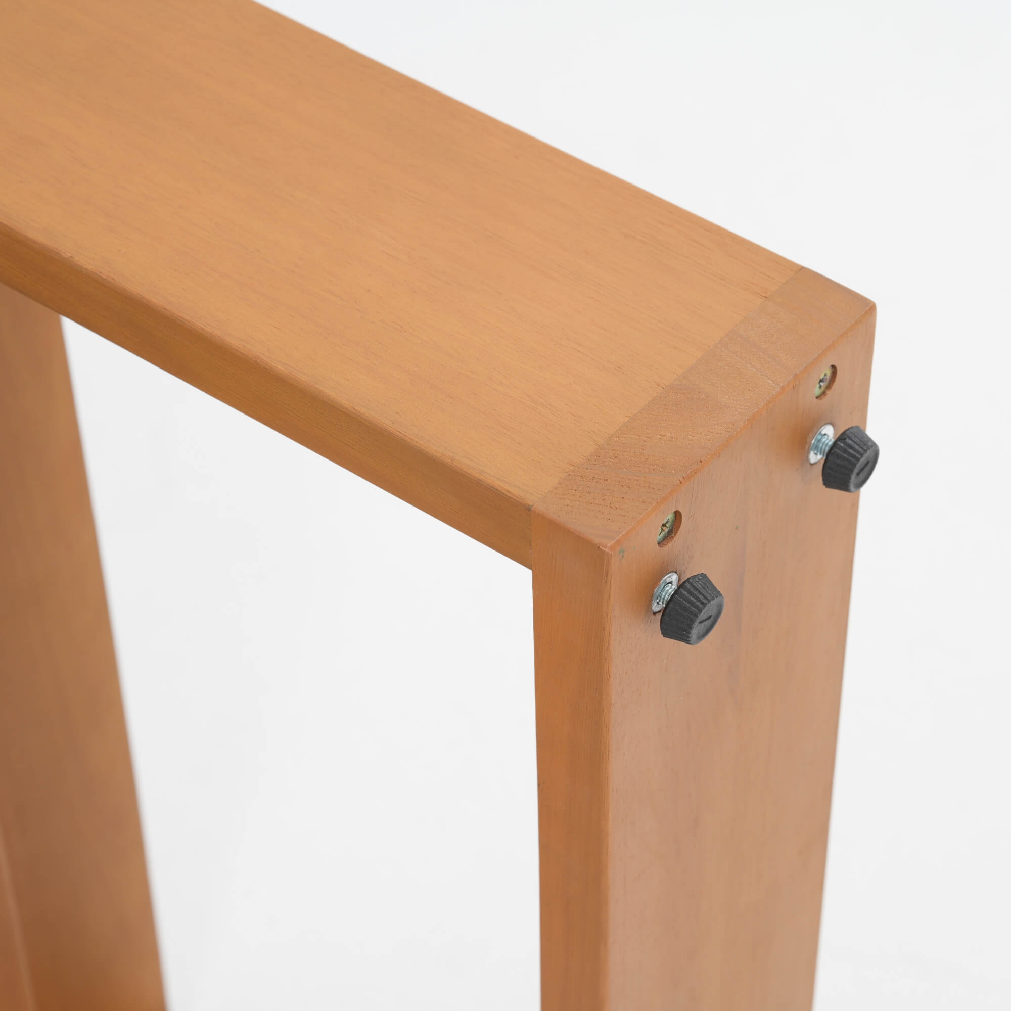 Drift Wooden lounge chair with adjust feet design