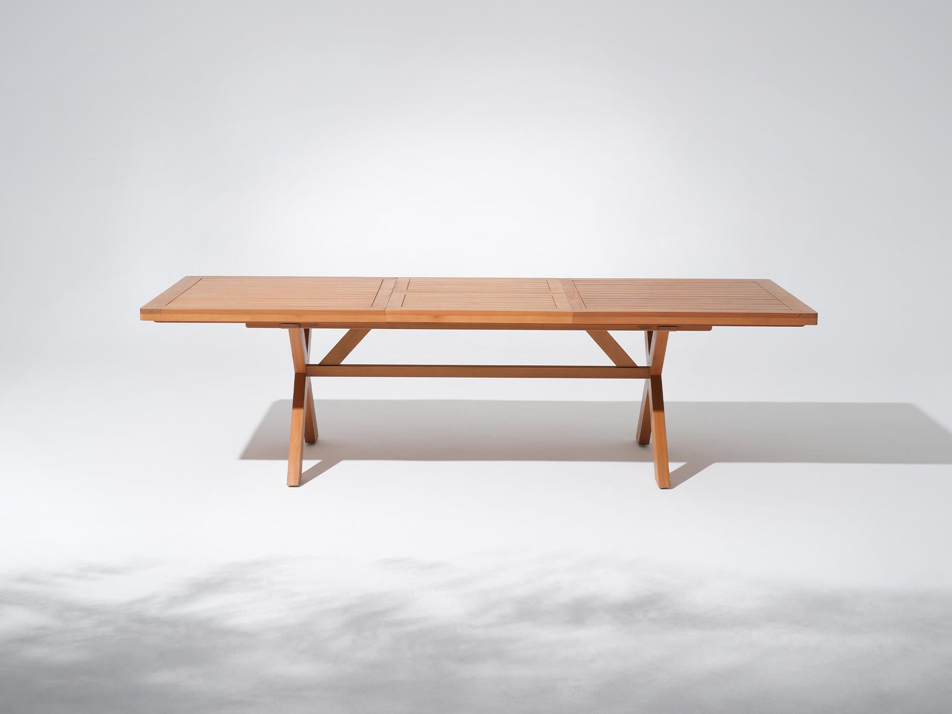 Extandable eucalyptus Wooden dining table with X-shaped legs，expand  - Sunsitt’s Modern Premium Outdoor Furniture