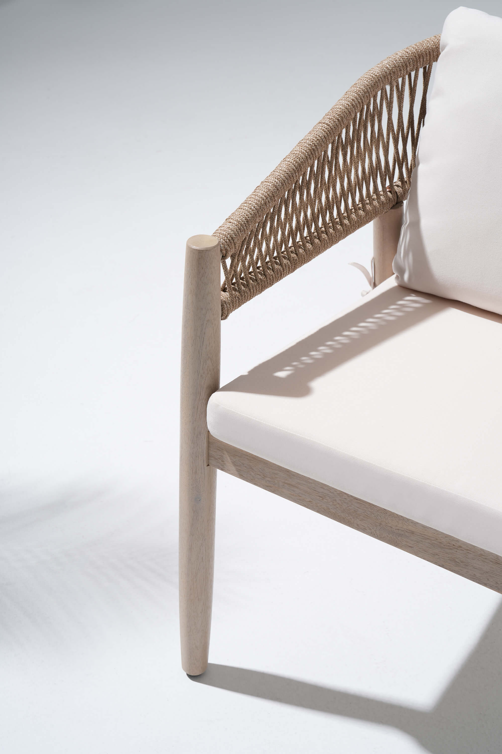 Lira Wooden Dining Chair, Harp Design, Set of 2/4/6, Creamy White Cushions