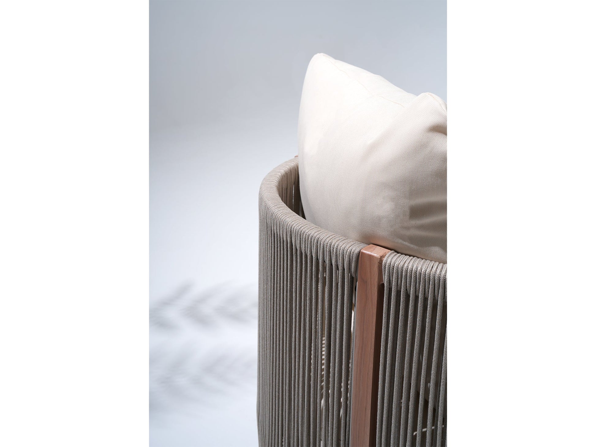 Irati Outdoor furniture Set rope and cushion detail -  Sunsitt Premium Modern Outdoor Patio Furniture