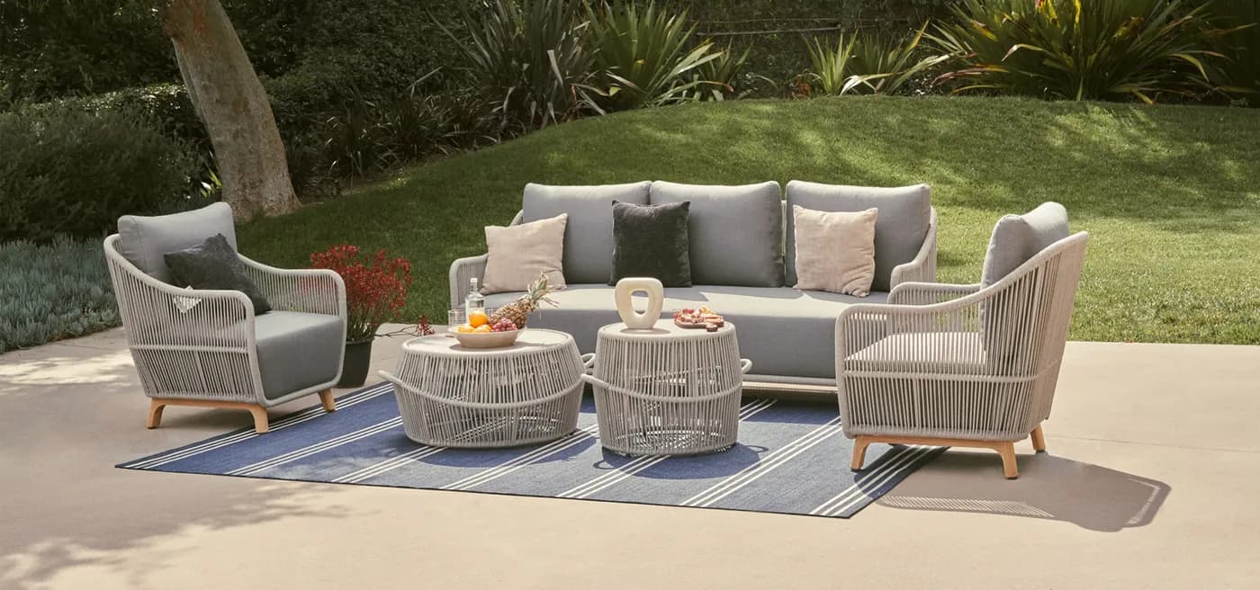 Plena Outdoor patio furniture set Designed for Modern Outdoor Living by Sunsitt®