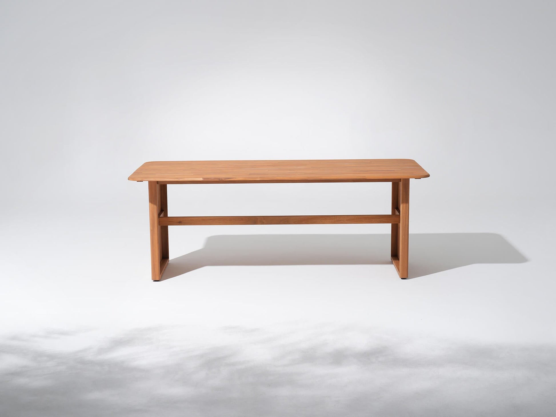 Wooden dining table for 4-8 people - SUNSITT Modern Premium Patio Outdoor Furniture 